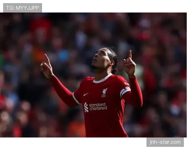 范戴克：欧足联年度最佳球员中的中卫代表