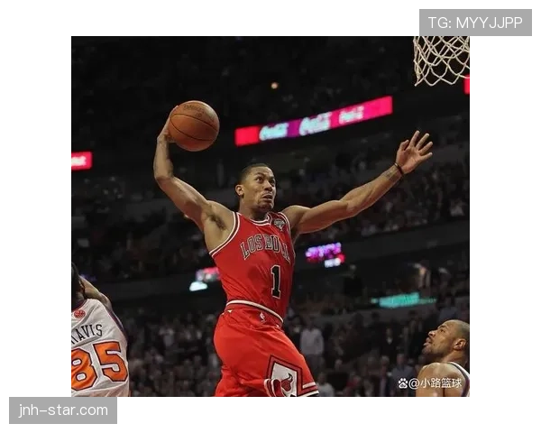 德里克·罗斯利用突破拉开进攻空间，关键时刻得分提升球队战术多样性